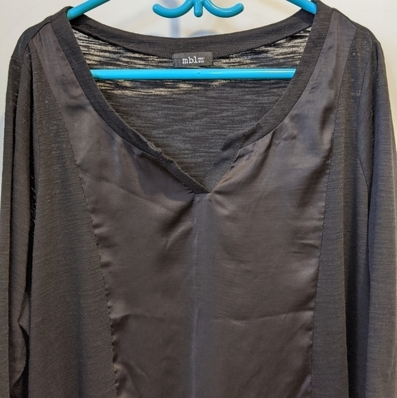 PENNINGTONS mblm black semi sheer top sz 3 - Picture 2 of 5